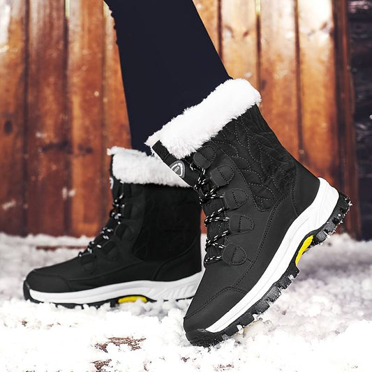 Women’s warm non-slip snow boots with fleece lining.